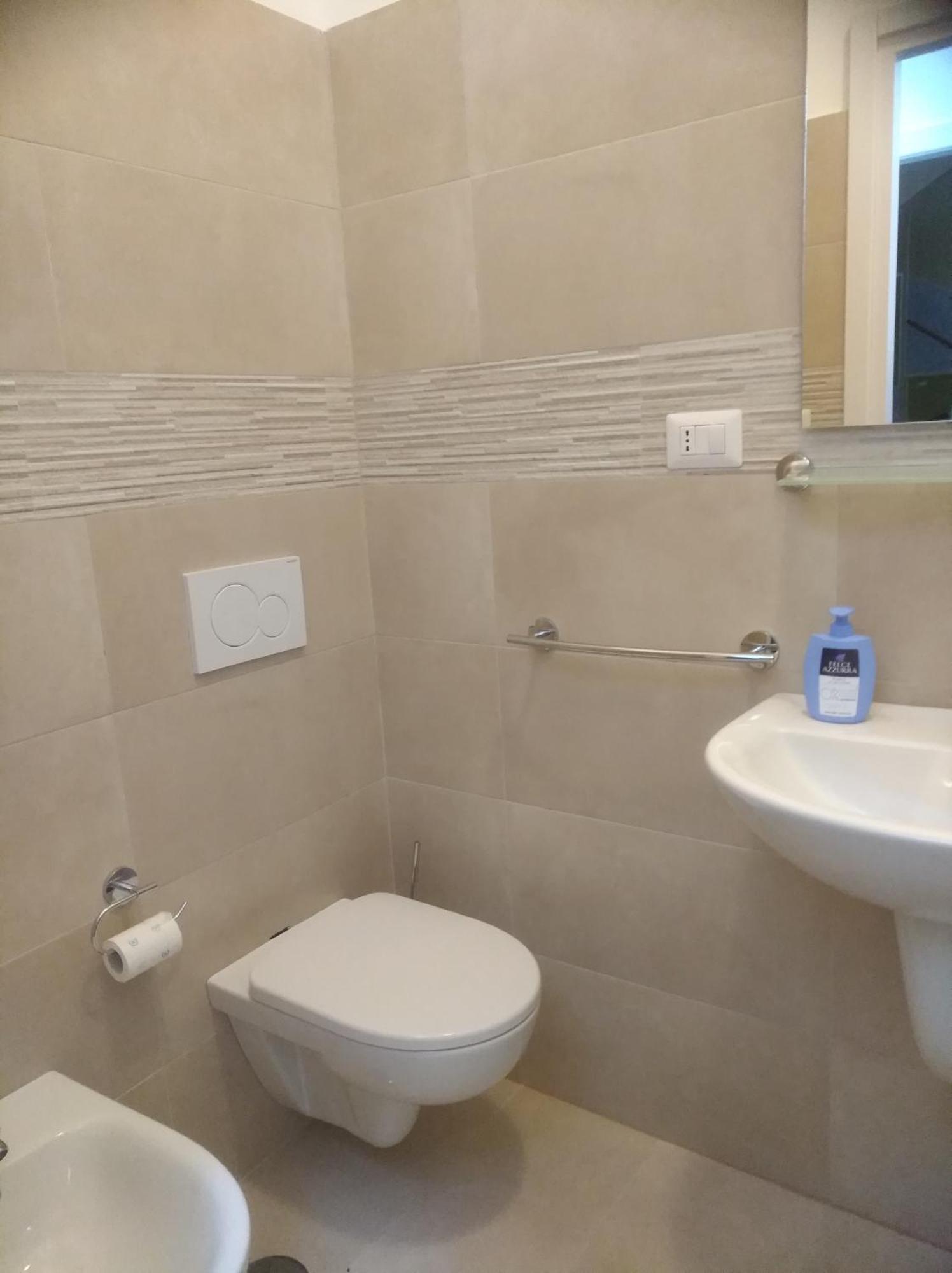 Divenere Carbonara - Locazione Turistica Apartment Bari Bagian luar foto
